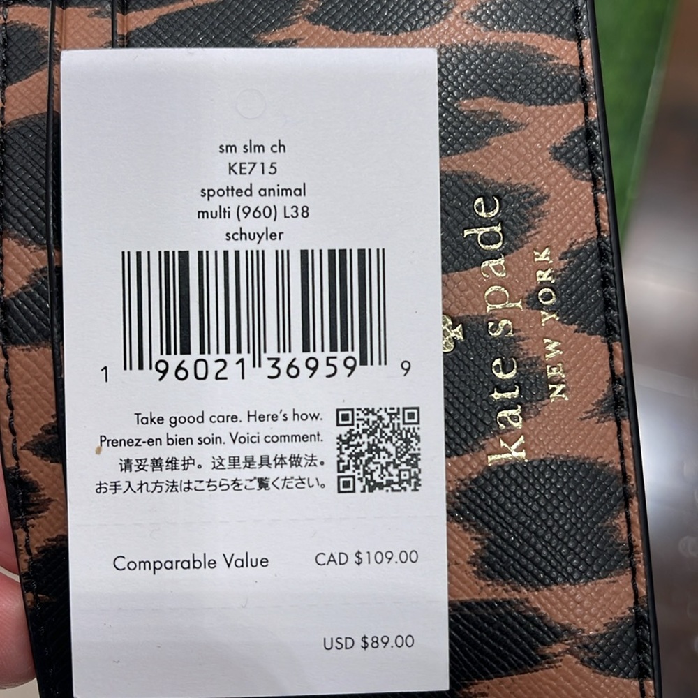 Kate Spade Schuyler Small Slim Card Holder
NWT - Picture 8 of 16